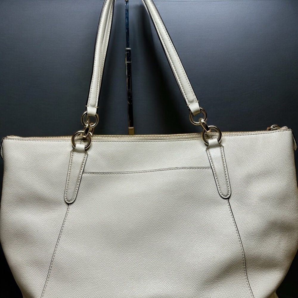 COACH Ava Tote Chalk Crossgrain Leather Handbag Gold tone accents‎ F57526 - Picture 4 of 7